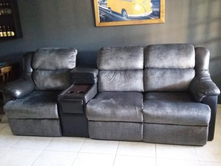Postagem de Clínica dos Estofados Schneider